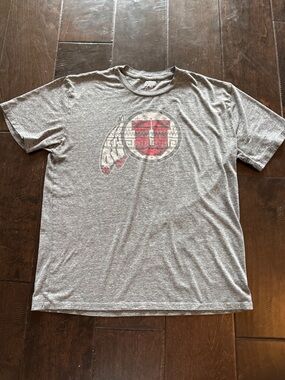 University of Utah Gray T-Shirt with U logo. Men’s size Large